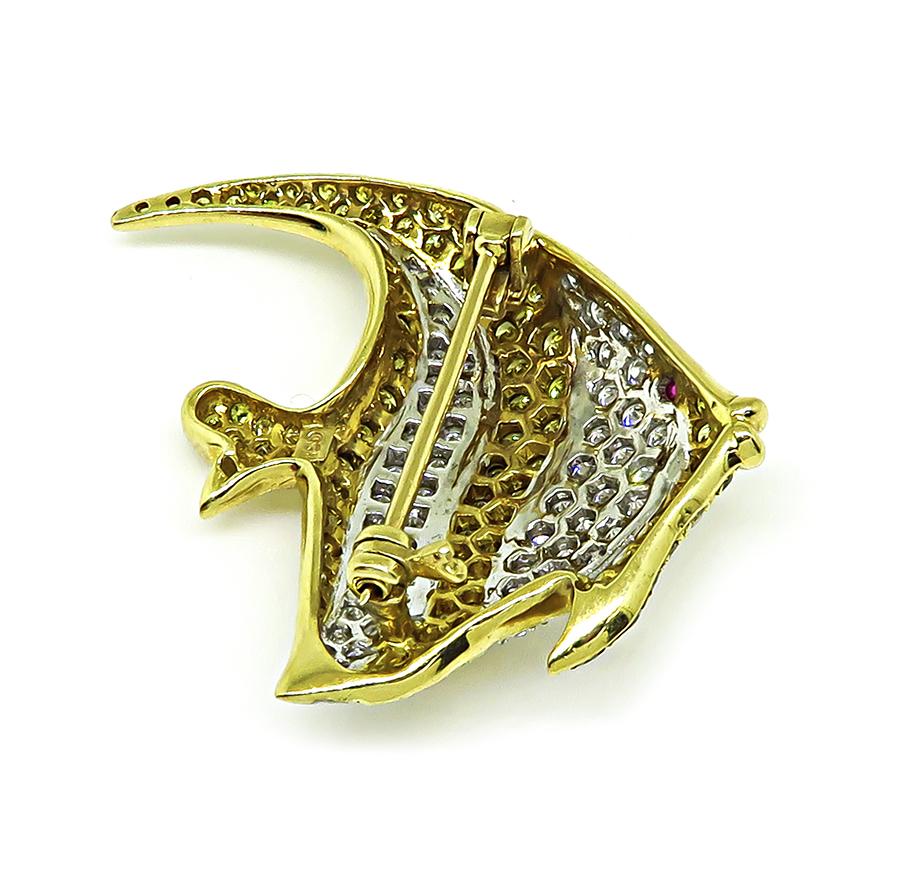 Estate 1.50ct Diamond 1.50ct Fancy Yellow Diamond 18k Gold Angel Fish Pin