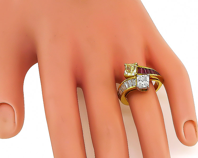 GIA Certified 0.94ct Diamond 1.01ct Fancy Yellow Diamond Ring