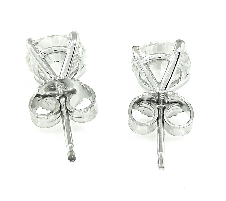 GIA Certified 1.92cttw Diamond Stud Earrings