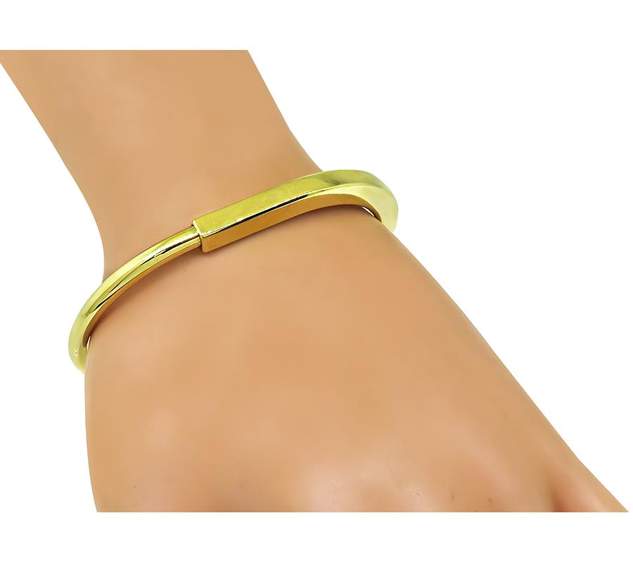 Estate Tiffany & Co 18k Yellow Gold Lock Bangle