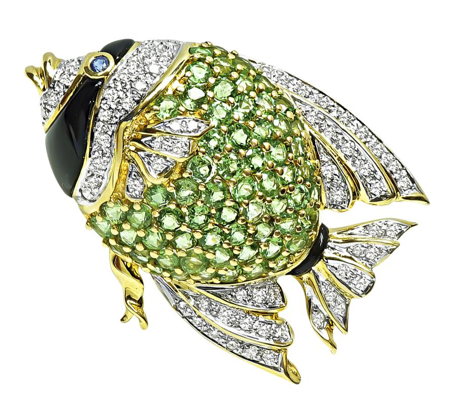 Estate 5.03ct Green Garnet 0.70ct Diamond Onyx Gold Fish Pin