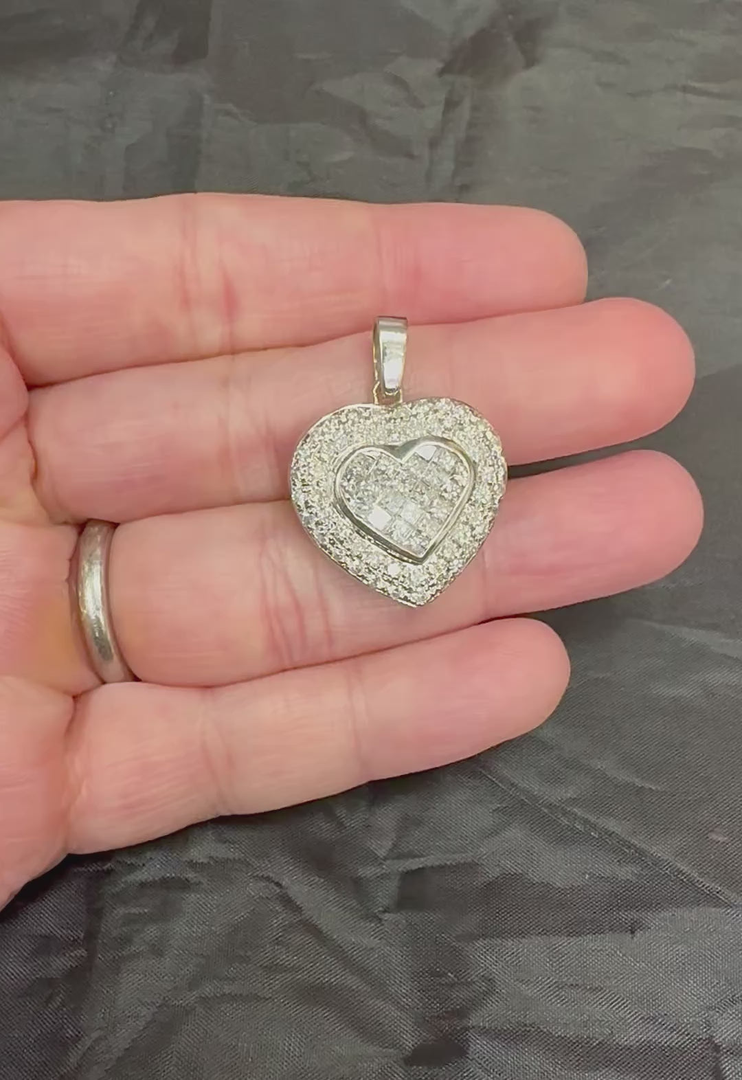 Estate 3.00ct Diamond 18k White Gold Heart Pendant