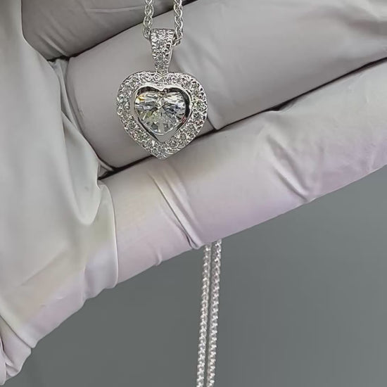 Estate 1.50cttw Diamond Platinum Heart Pendant Necklace