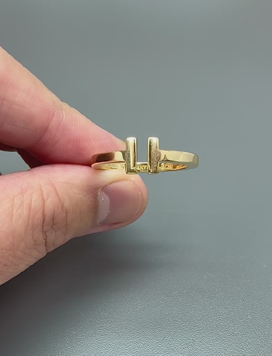 Estate Tiffany & Co 18k Yellow Gold T Ring