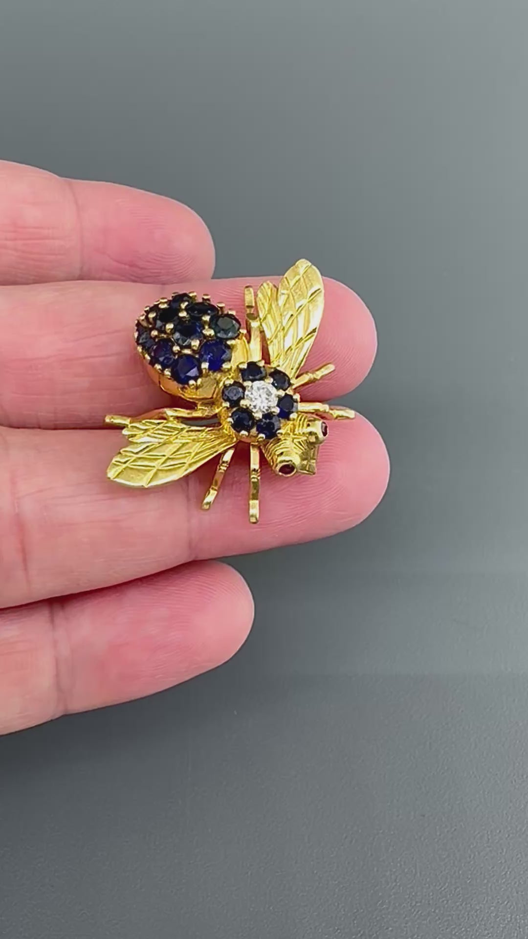 Estate 1.50ct Sapphire Diamond 18k Yellow Gold Bee Pin