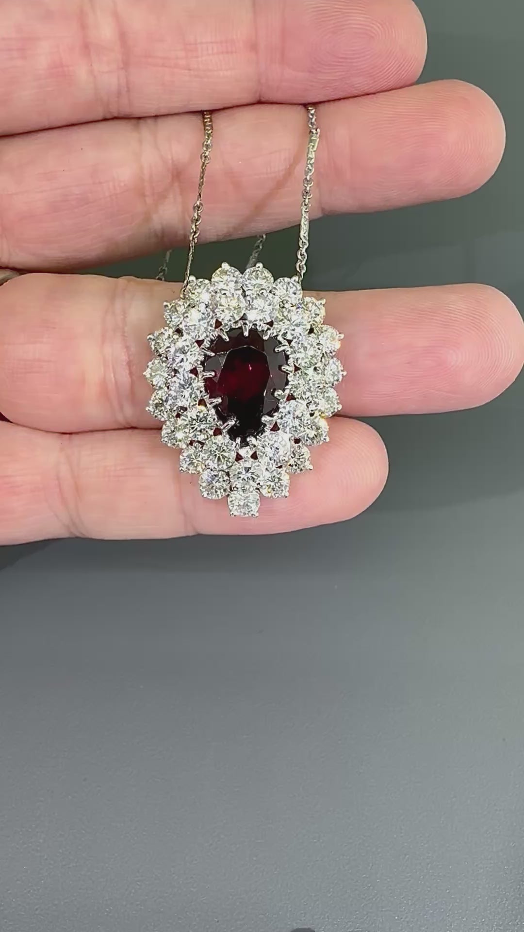 Estate 9.00ct Diamond 4.00t Garnet 14k White Gold Pendant Necklace