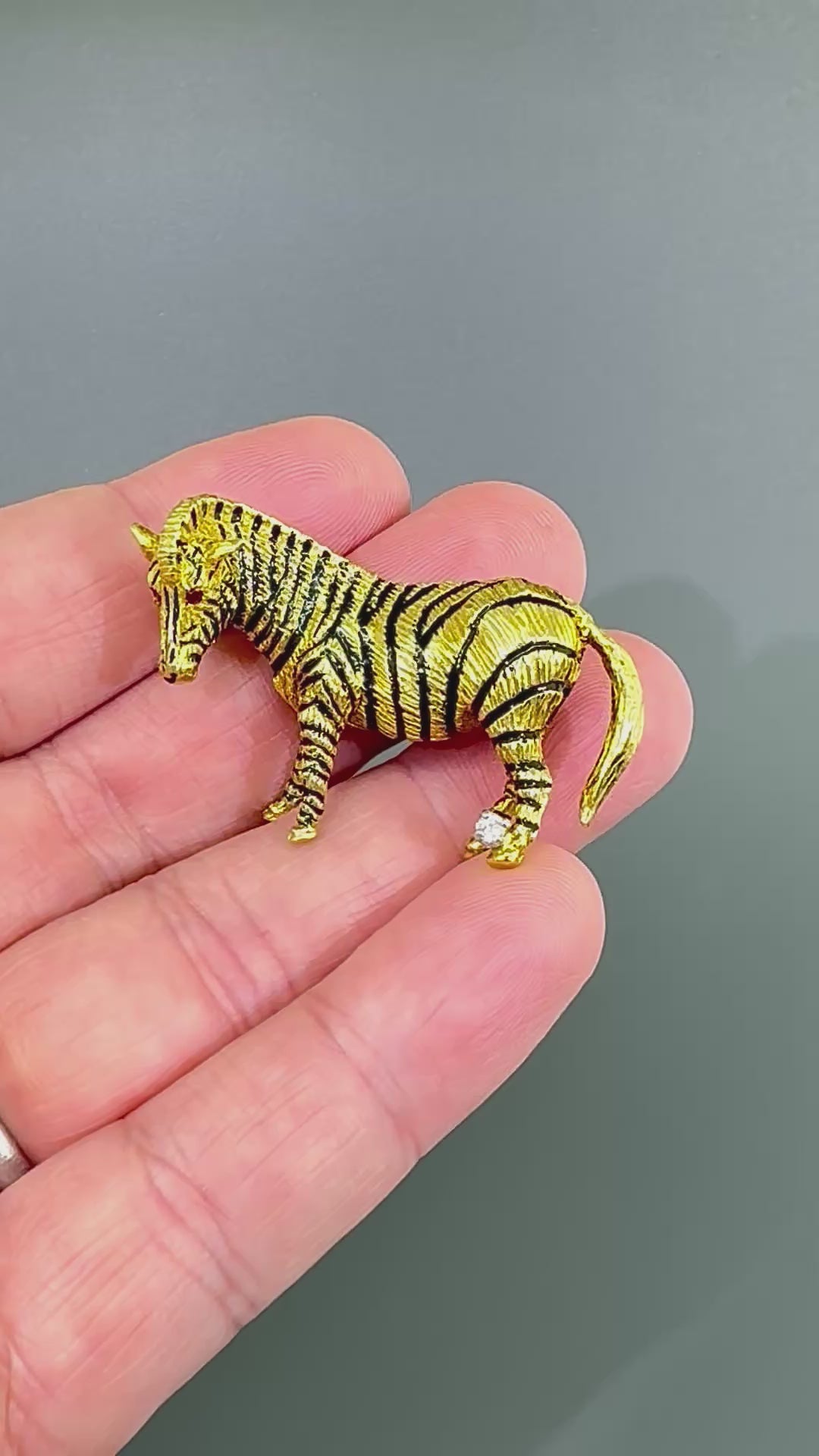 Estate Diamond Enamel 18k Yellow Gold Zebra Pin