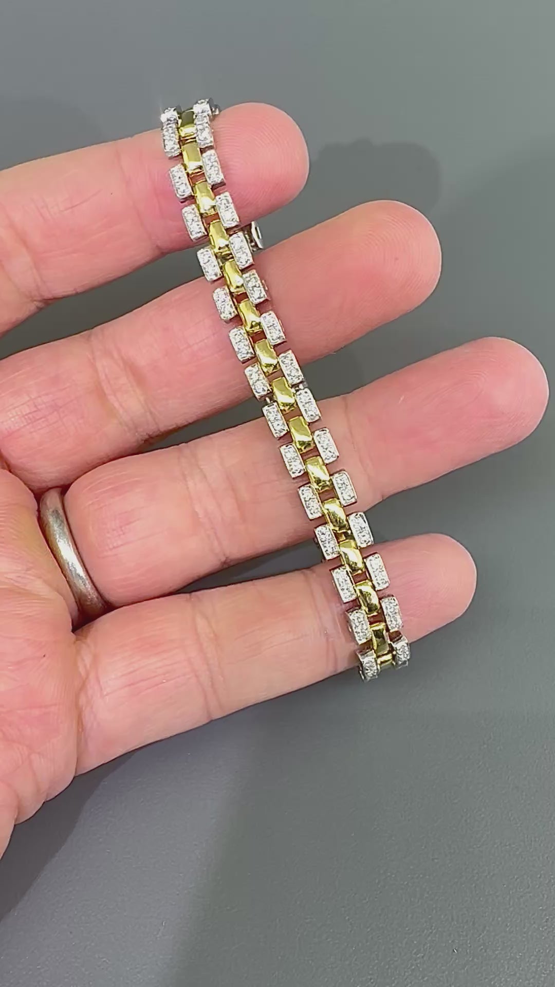 Estate 2.00ct Diamond Two Tone 18k White and Yellow Gold Bracelet