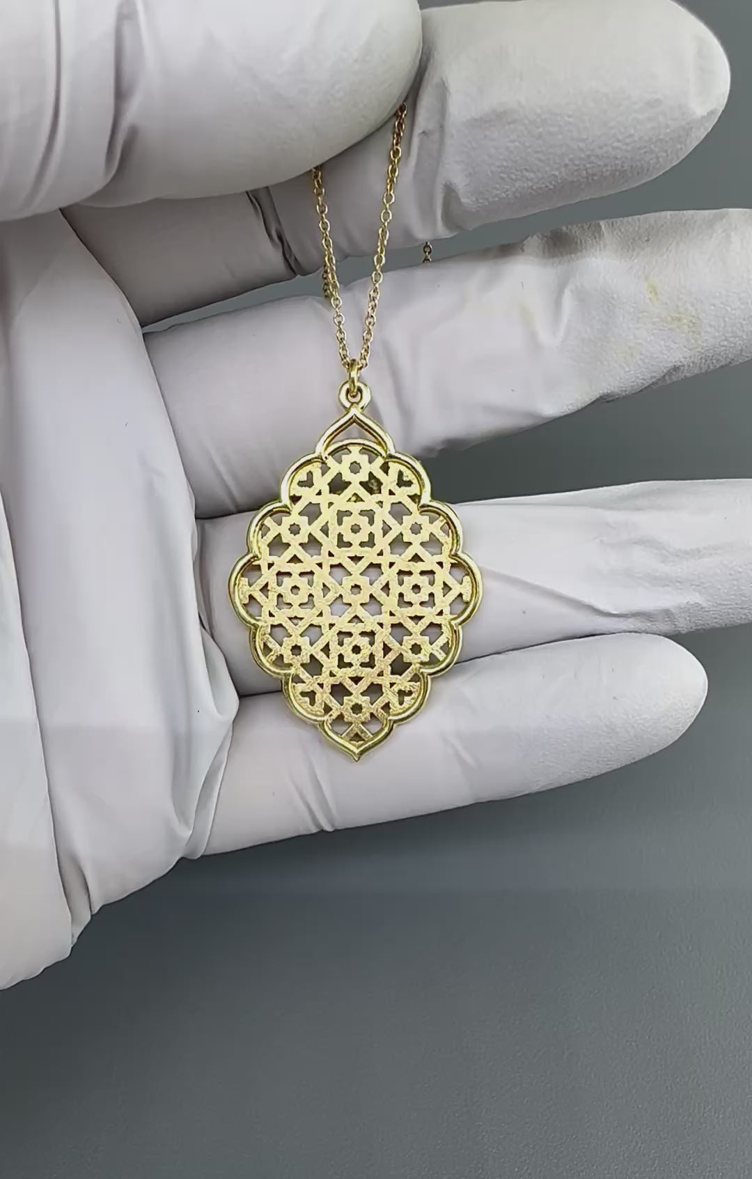 Estate Tiffany & Co Paloma Picasso 18k Gold Marrakech Pendant Necklace