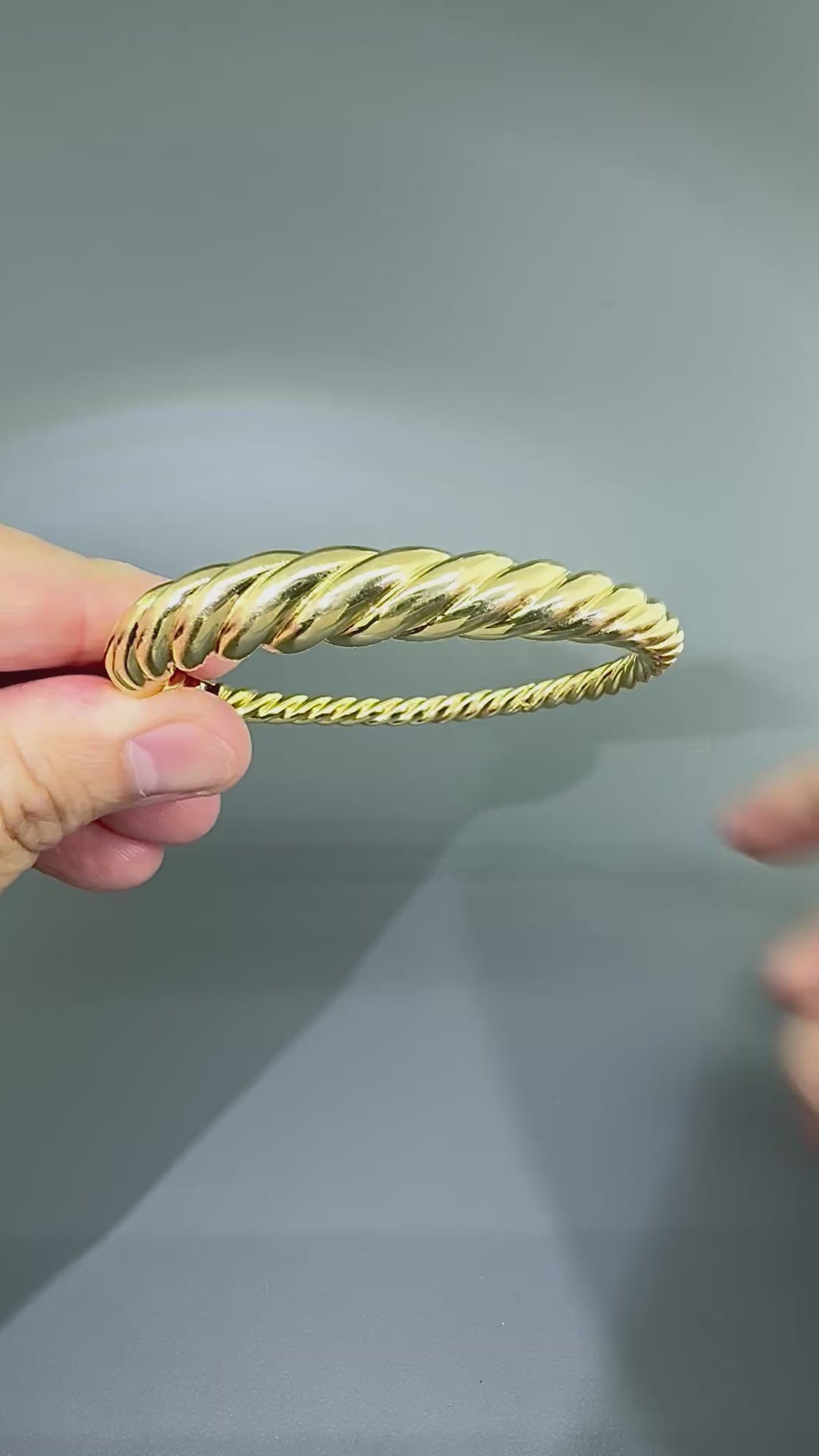Estate David Yurman 18k Yellow Gold Bangle