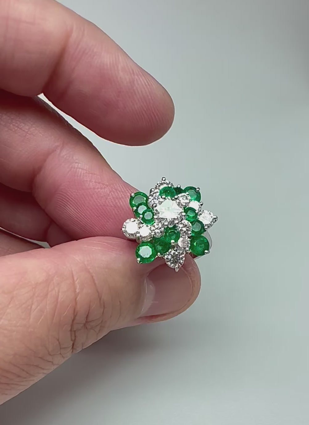 Estate 1.00ct Emerald 1.00ct Diamond Platinum Ring