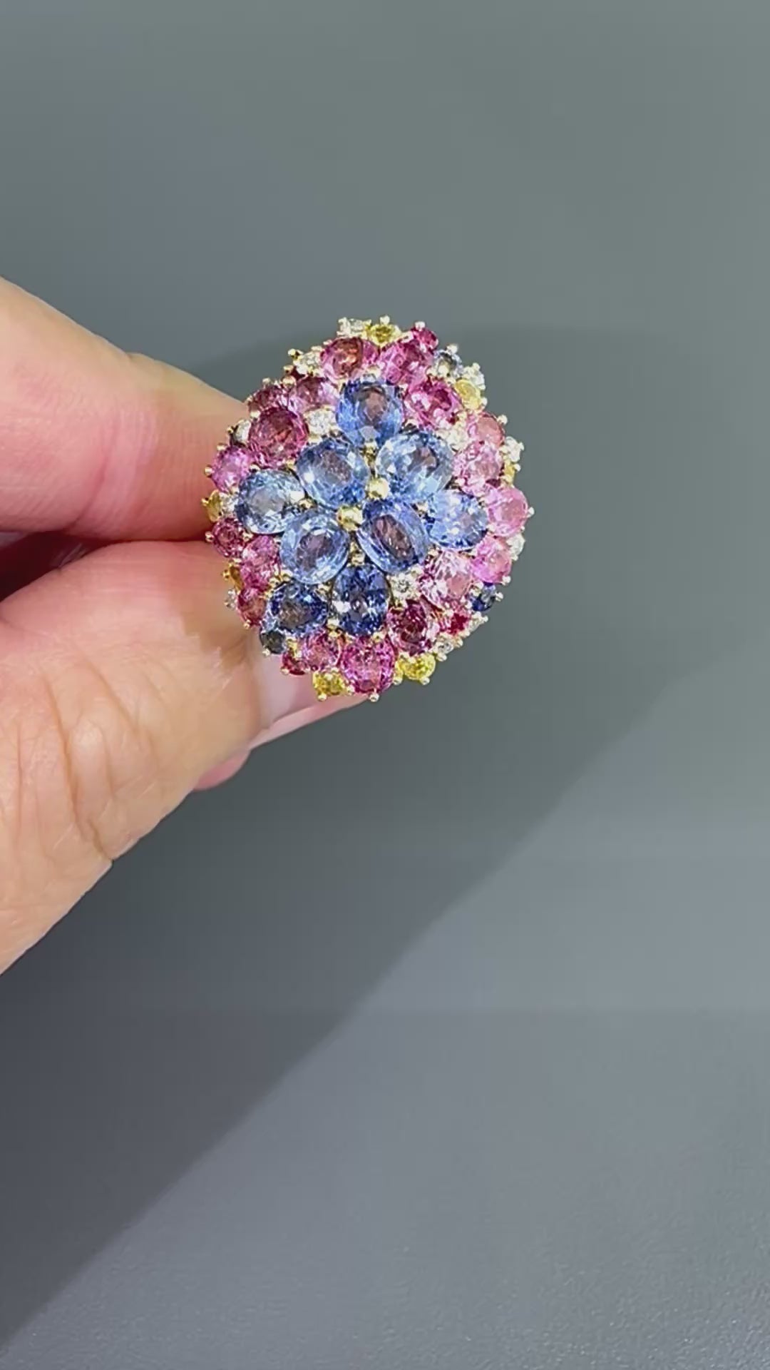 Estate 9.00ct Multi Color Sapphire Diamond 18k Yellow Gold Ring