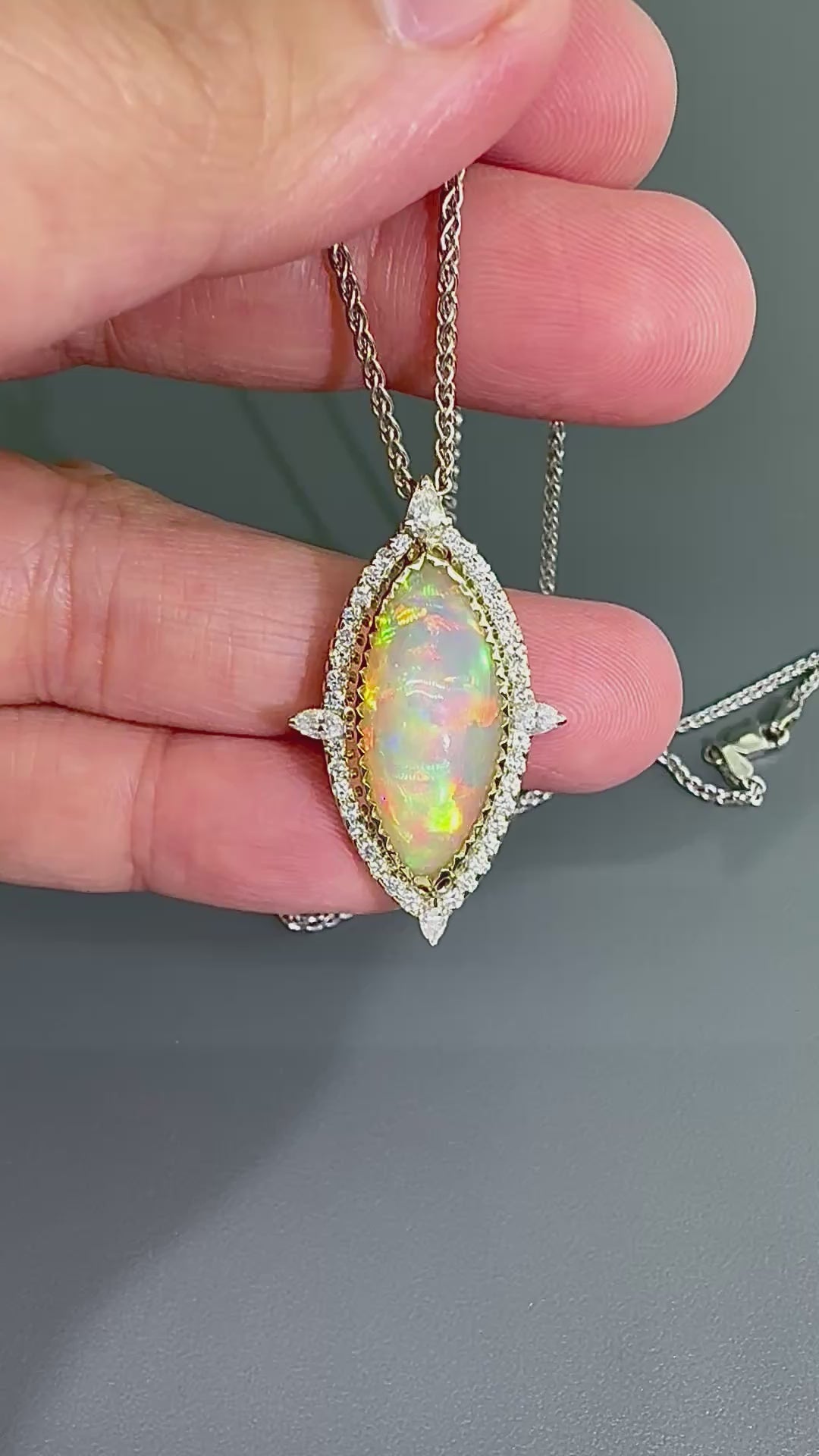 Estate Cabochon Opal 1.20ct Diamond 14k Gold Pendant Necklace