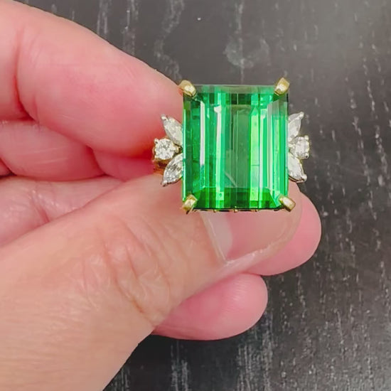 Estate Green Tourmaline 0.50ct Diamond 18k Gold Ring