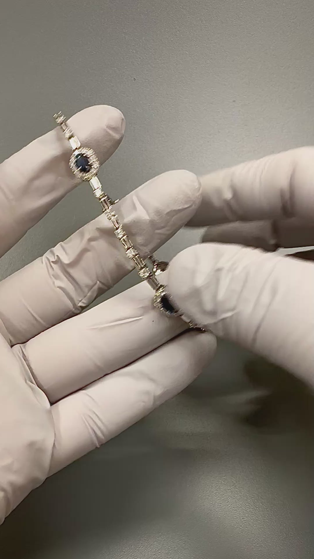 Estate 2.00ct Sapphire 2.00ct Diamond 18k White Gold Bracelet