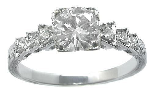 Round Diamond Engagement Ring