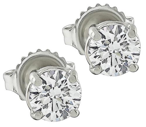 Round Cut Diamond Studs Earrings