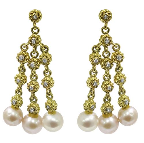 Cassis 0.68ct Round Cut Diamond Pearl Gold Chandelier Earrings