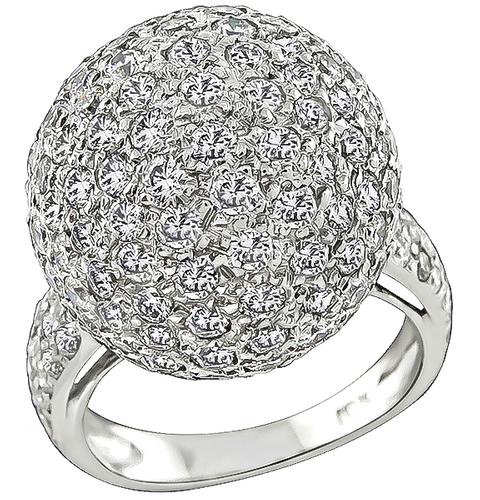 Round Cut Diamond 18k White Gold Cocktail Ring