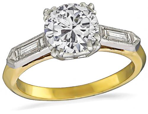 Round Cut Diamond 18k Gold Engagement Ring