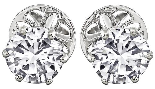 Round Cut Diamond Studs Earrings