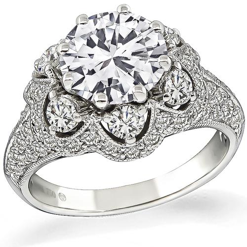 Round Brilliant Cut Diamond 18k White Gold Engagement Ring