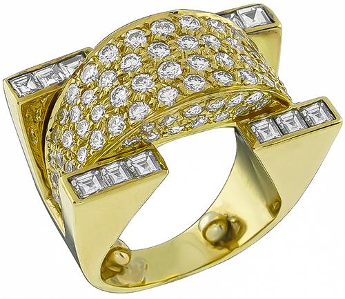 Round and Square Cut Diamond 18k Yellow Gold Krypell Ring