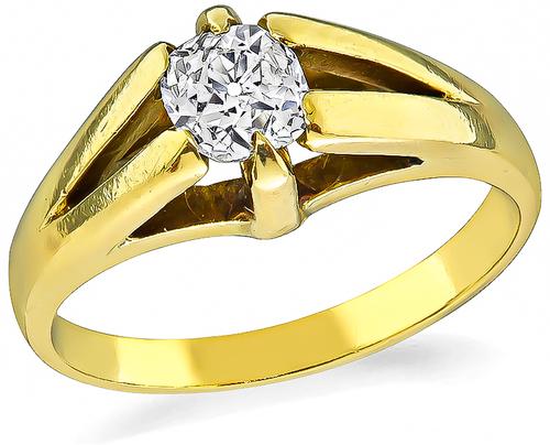 Cushion Cut Diamond 18k Yellow Gold Engagement Ring