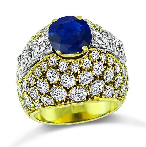 Cushion Cut Sapphire Carre and Round Cut Diamond 18k Yellow Gold Ring