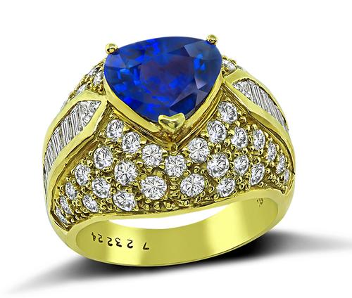 Pear Shape Sapphire Round and Baguette Cut Diamond 18k Yellow Gold Ring