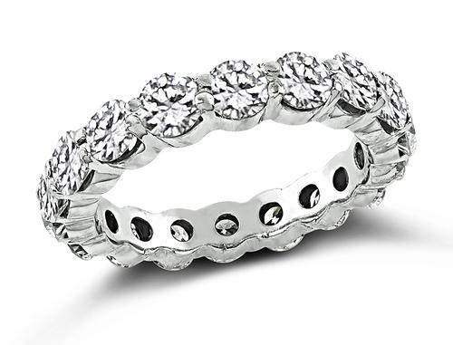 Round Cut Diamond 18k White Gold Eternity Wedding Band