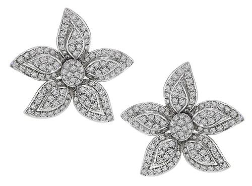 Round Cut Diamond 18k White Gold Star Earrings
