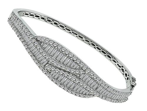Baguette and Round Cut Diamond 18k White Gold Bangle