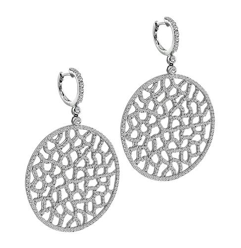 Round Cut Diamond 18k White Gold Dangling Earrings