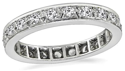 Round Cut Diamond 18k White Gold Eternity Wedding Band