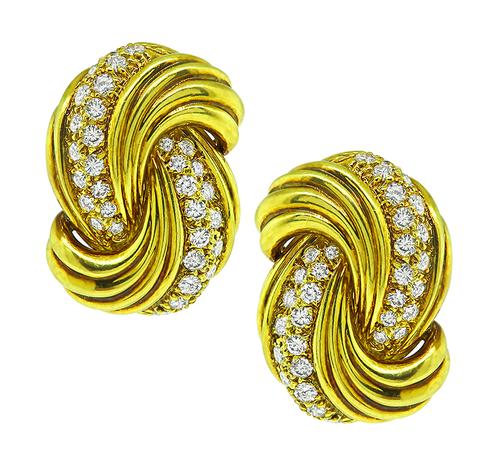 Round Cut Diamond 18k Yellow Gold Earrings