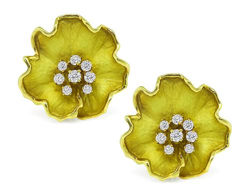 Round Cut Diamond 18k Yellow Gold Flower Earrings