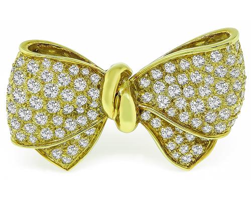 Round Cut Diamond 18k Yellow Gold Bow Pin