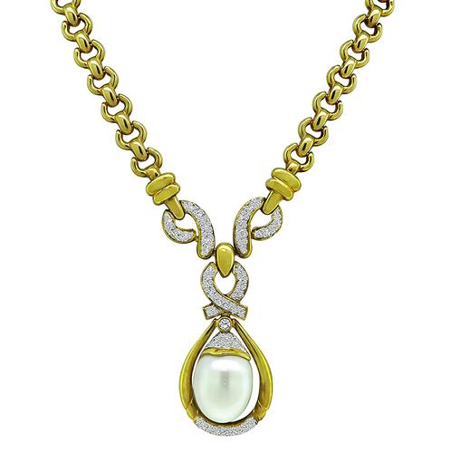 Round Cut Diamond South Sea Pearl 18k Yellow Gold Necklace