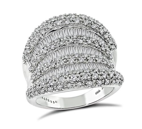 Round and Baguette Cut Diamond 18k White Gold Cocktail Ring