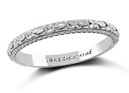 14k White Gold Vintage Wedding Band