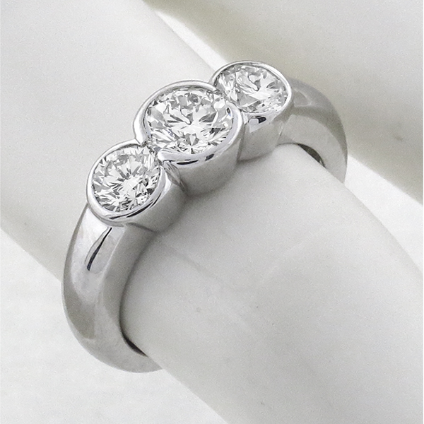 14k white diamond anniversary ring 1