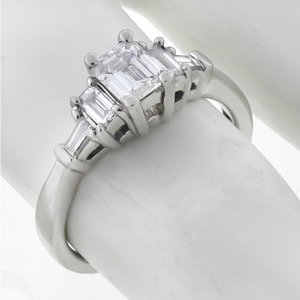 platinum diamond engagement ring 1