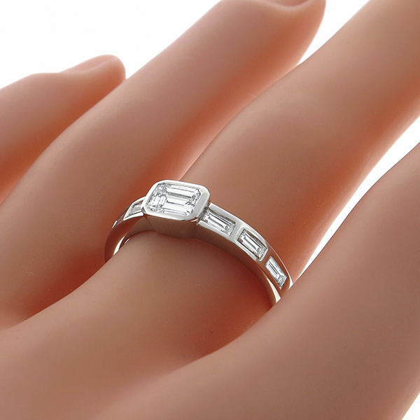 diamond 18k white gold engagement ring 1