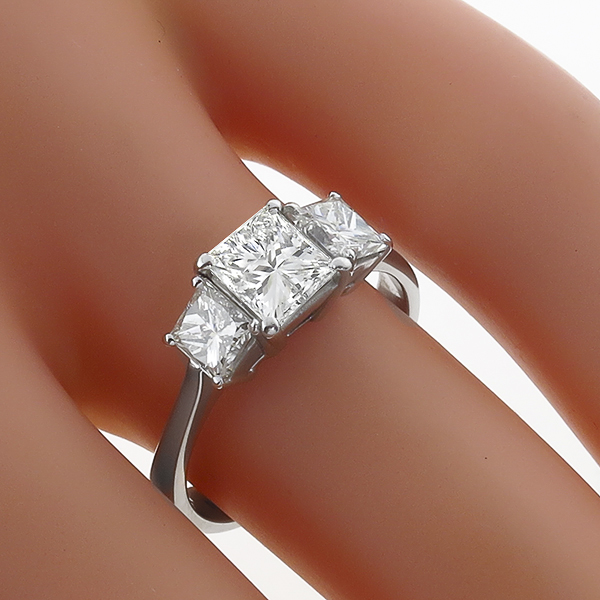 diamond 18k  white gold engagement ring 1