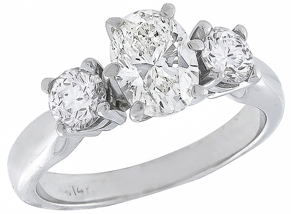 1.35ct diamond anniversary ring photo 1