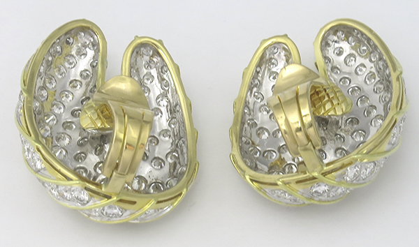 15.70ct diamond gold earrings front view photo 