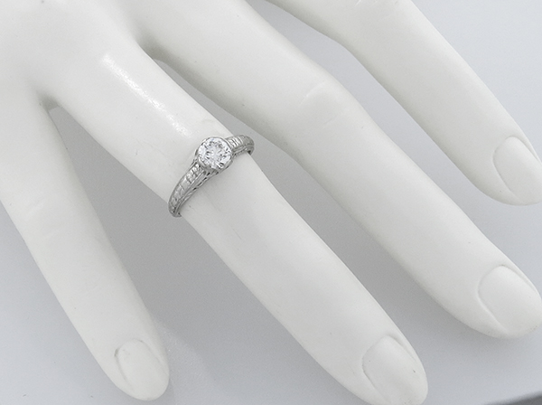 antique 0.55ct diamond engagement ring photo 2