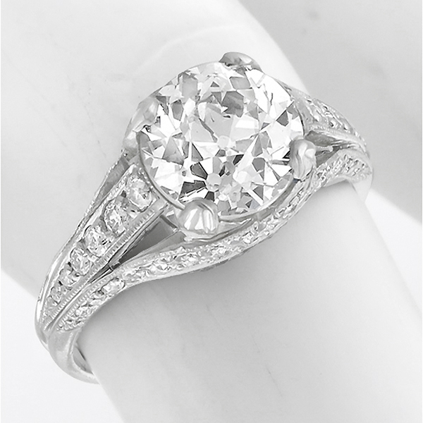 platinum diamond engagement ring 1