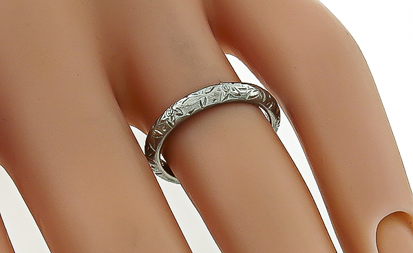 Antique Platinum Wedding Band Photo 1